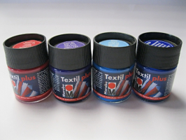 Barva na tmavý textil Marabu - fialovomodré odstíny - 055 - Ultramarín tmavý