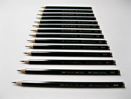 Grafitová tužka Faber-Castell